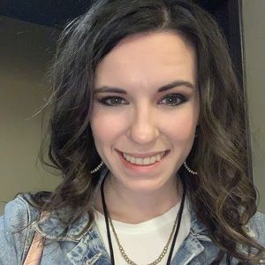 Meet your Posher, Kelsey